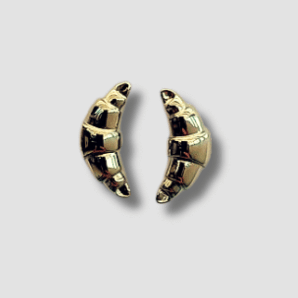 ¡Atrévete a lucir con estilo con nuestros pendientes Crosant Acero plateado! Están diseñados con un acabado brillante y duradero que te hará destacar en cualquier ocasión. Dale un toque de audacia a tu look con estos pendientes de acero. ¡Haz una declaración sin palabras!