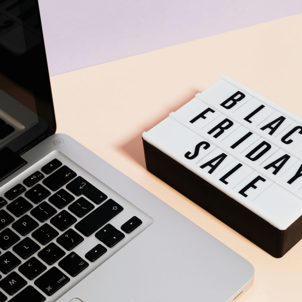 Imagen de campaña de ofertas Black Friday y adelanta tus regalos 