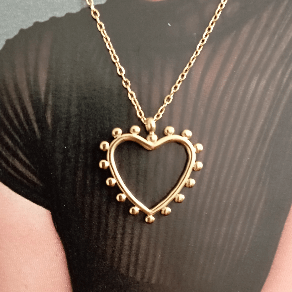 hhedderich redefine el lujo accesible. Descubre cómo nuestras joyas combinan calidad, diseño y precios sorprendentes