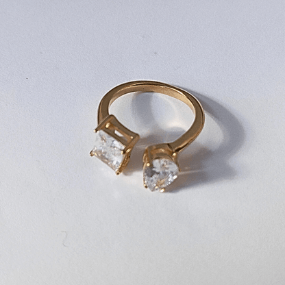 Precioso y elegante Anillo Abierto Paula Doble Cristal Circón de Cuadrado y otro de corte lágrima o gota en Acero y con Baño en oro 18   Anillo Abierto-4