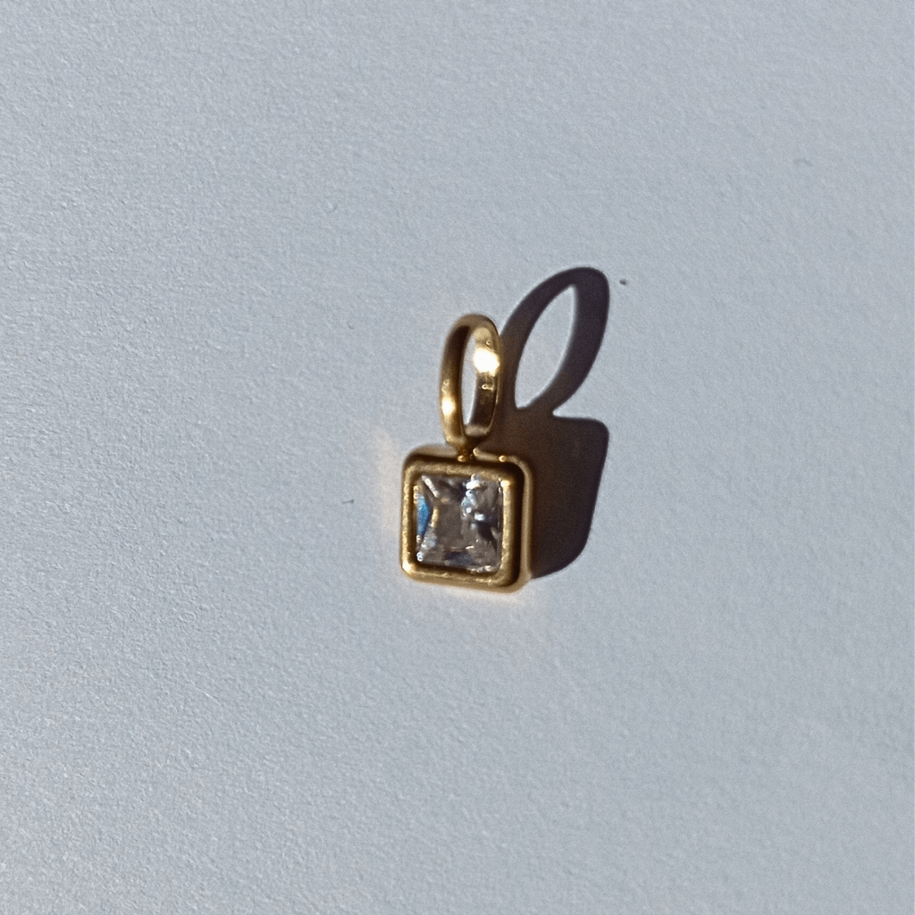 Colgante Charm es una Pieza de Acero Inoxidable y Vidrio Geométrico Cuadrado para Collares es un Colgante tipo coleccionable. España