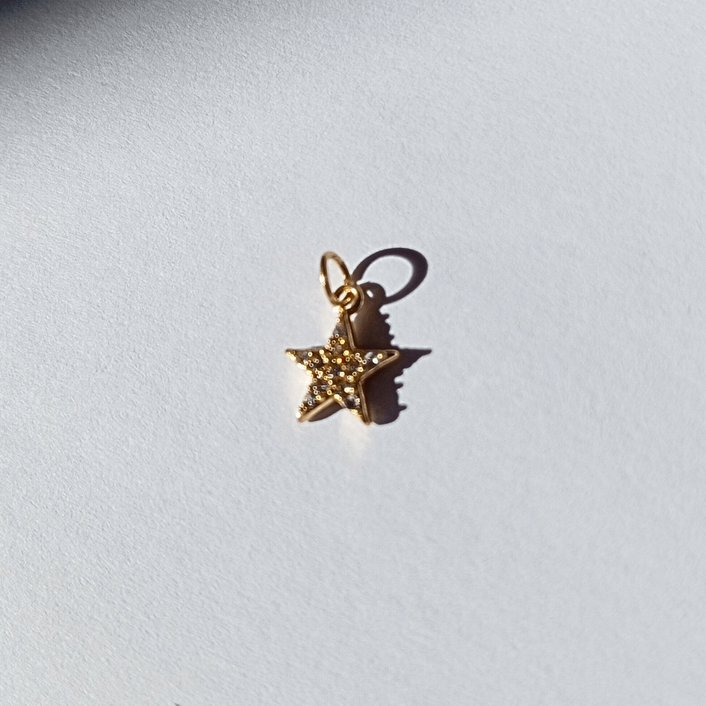 Colgante con  Forma De Estrella con cristales blanco Elaborada en Acero Inoxidable 304 Recubrimiento PVD  y Bañada  En Oro Auténtico Colgante Accesorios De Joyería hhedderich joyeria España-2