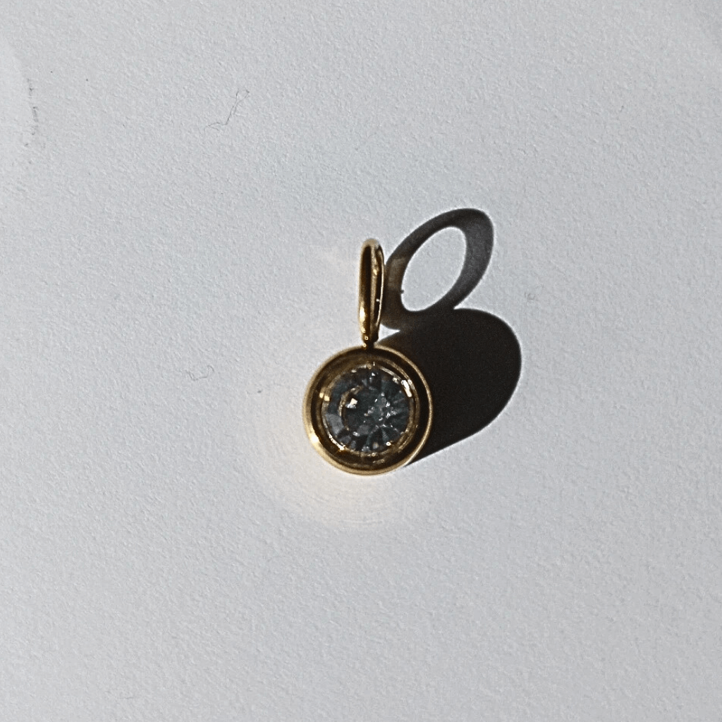 Colgante Charm Coleccionable en formato Cristal Solitario en Acero Inoxidable Baño de Oro y Diamantes De Imitación de hhedderich joyeria España-4