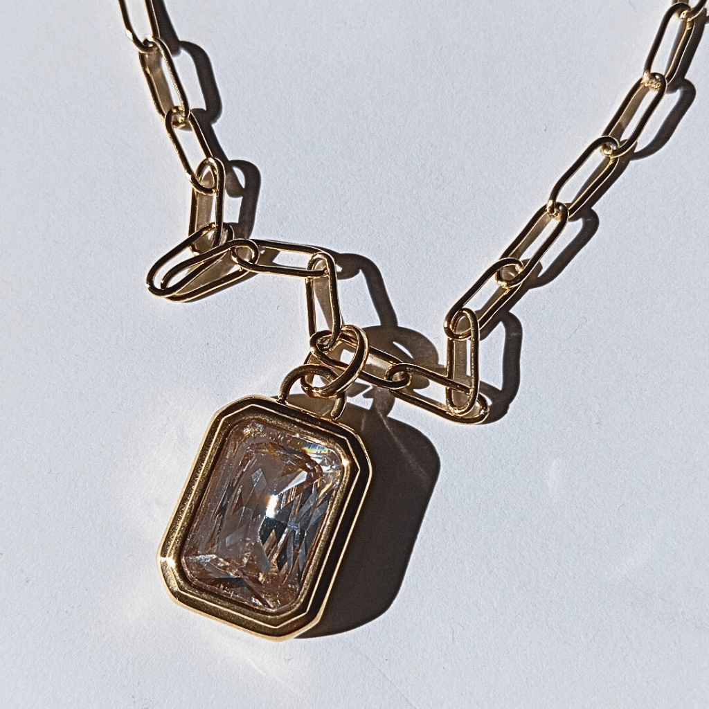 Collar Con Colgante de Acero Inoxidable y Solitario Cuadrado de Circon de Estilo Lujoso de hhederich joyeria españa
-1