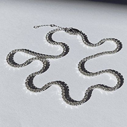 Collar Tipo Tenis con Mini Cristales y Acero Inoxidable Plateado de estilo simple Bello color gris acero y cristales de circones blancos de la joyeria de Acero hhedderich en España -4