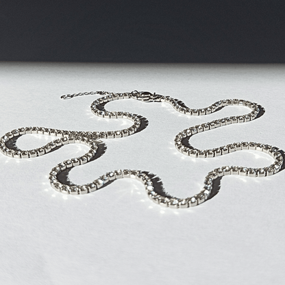 Collar Tipo Tenis con Mini Cristales y Acero Inoxidable Plateado de estilo simple Bello color gris acero y cristales de circones blancos de la joyeria de Acero hhedderich en España-8