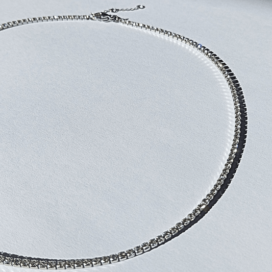 Collar Tipo Tenis con Mini Cristales y Acero Inoxidable Plateado de estilo simple Bello color gris acero y cristales de circones blancos de la joyeria de Acero hhedderich en España-6