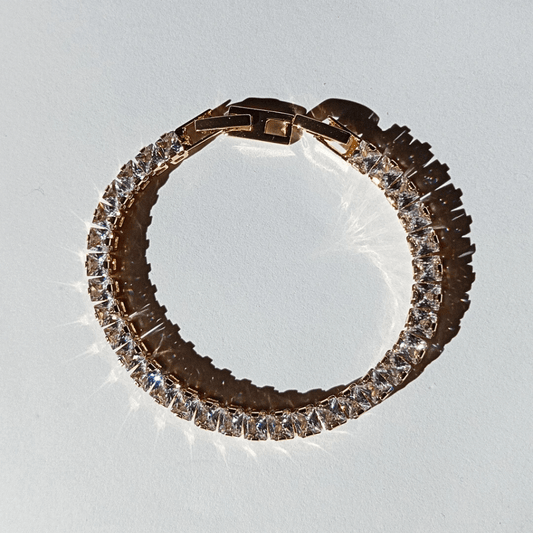 Pulsera brazalete de cristales de circon y corte cuadrado blancos tipo pulsera tenis Bañada en oro autentico de hhedderich joyeria Acero Fina España -1