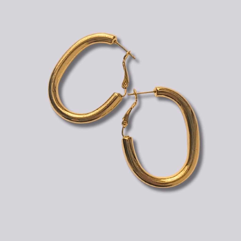 Pendientes aros ovalados. Inspírate con la elegancia y modernidad de nuestros Pendientes Lucero. Estos pendientes aros o criollas de forma ovalada.